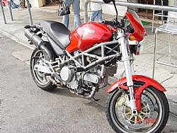 DUCATI Monster 800