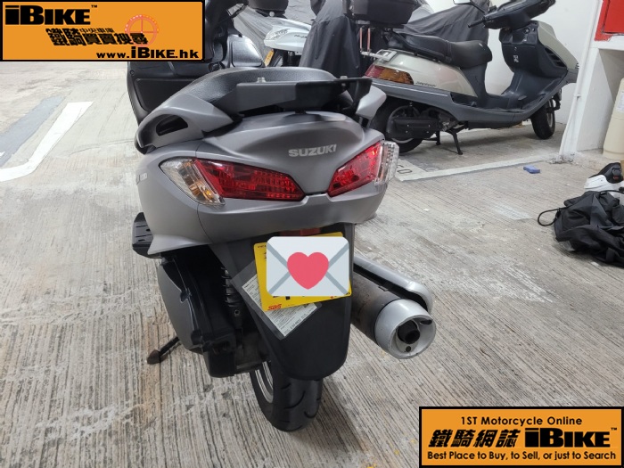 SUZUKI Burgman UH200 q樮