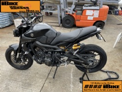 YAMAHA MT-09