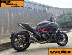 DUCATI Diavel Carbon �q�樮
