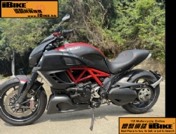 DUCATI Diavel Carbon �q�樮