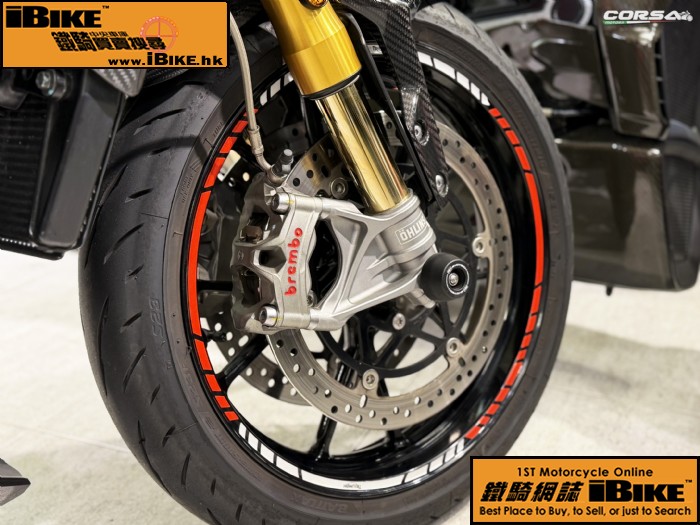 TRIUMPH Speed Triple 1200RR �q�樮