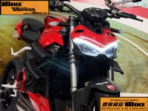 DUCATI StreetFighter V2