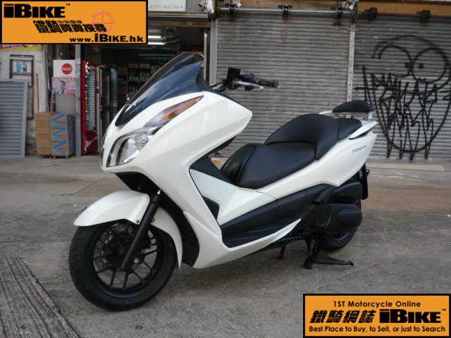 HONDA �x��!!Forza 300 2��,��f �q�樮
