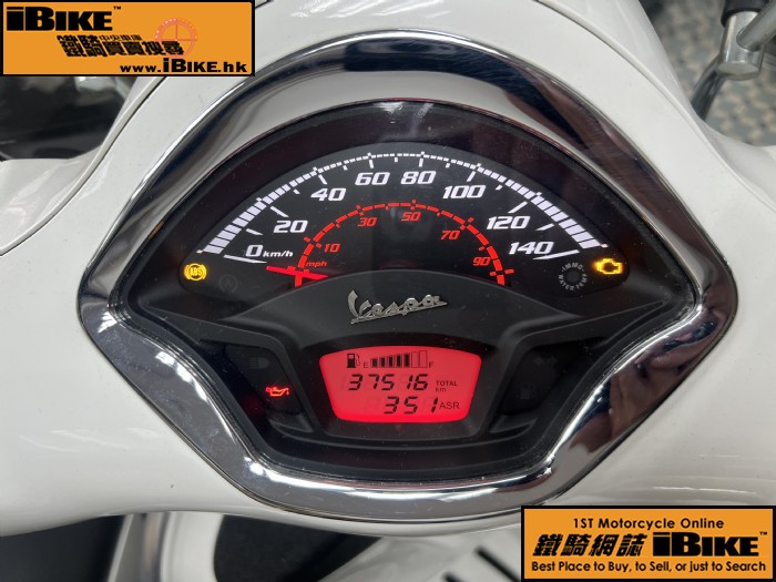 Vespa / Piaggio GTS300 �q�樮