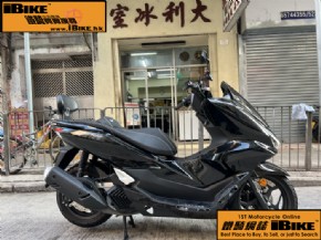 HONDA PCX160 �q�樮