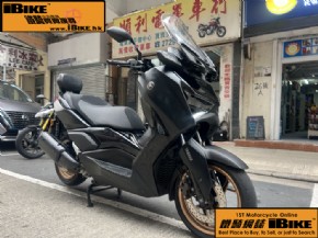 YAMAHA Xmax 300 �q�樮
