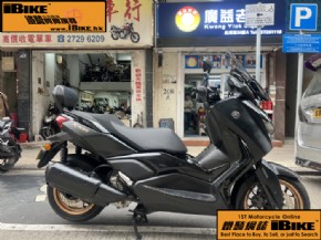 YAMAHA Xmax 300 �q�樮