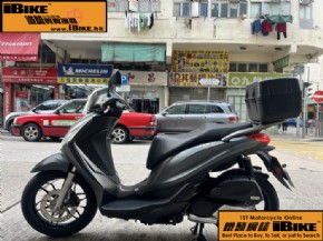 Vespa / Piaggio Medley 150 �q�樮