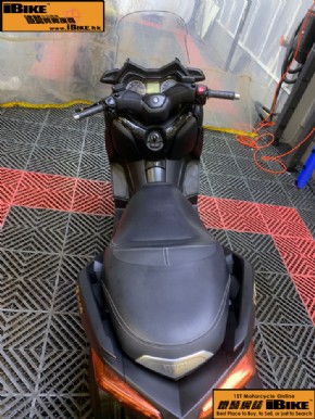 YAMAHA Xmax 300 �q�樮