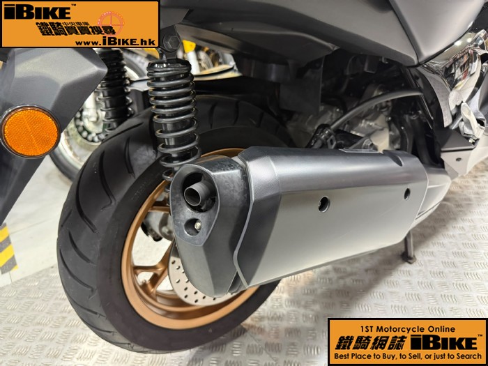 YAMAHA Xmax 300 �q�樮
